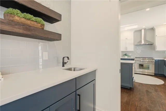 $3,300,000 | 5 Dresser Street, Newport, RI 02840