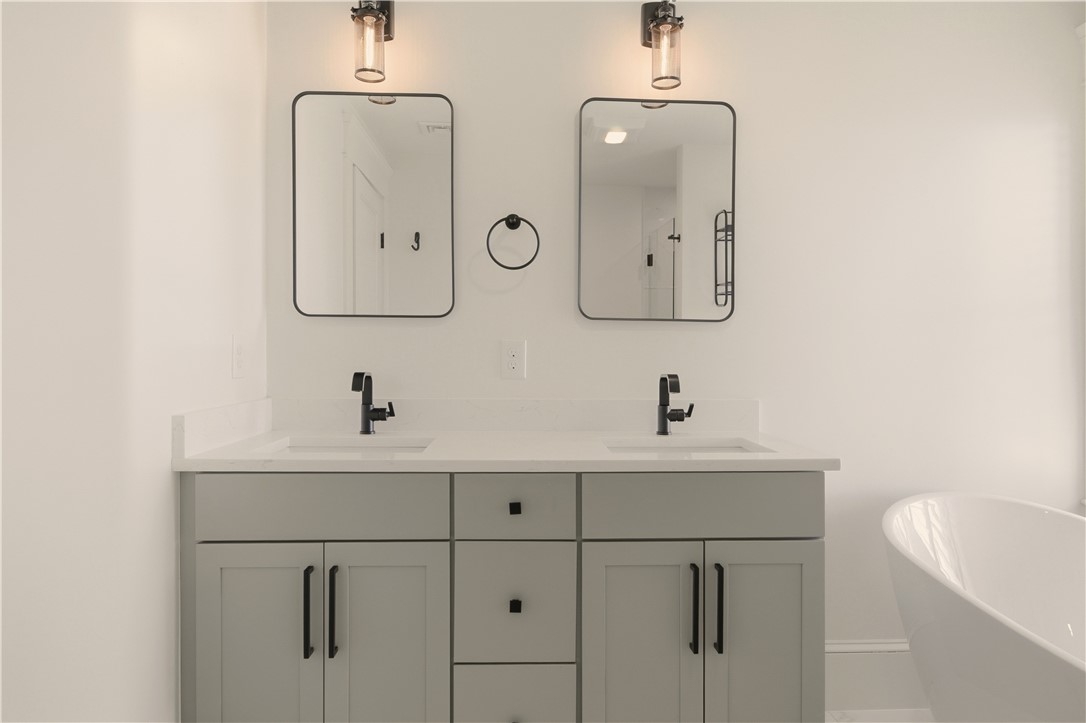 5 Dresser Street Newport, RI 02840 - Photo 24 of 50