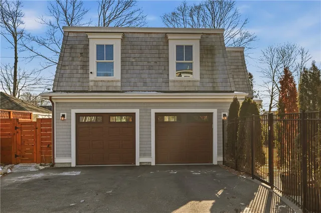 $3,300,000 | 5 Dresser Street, Newport, RI 02840