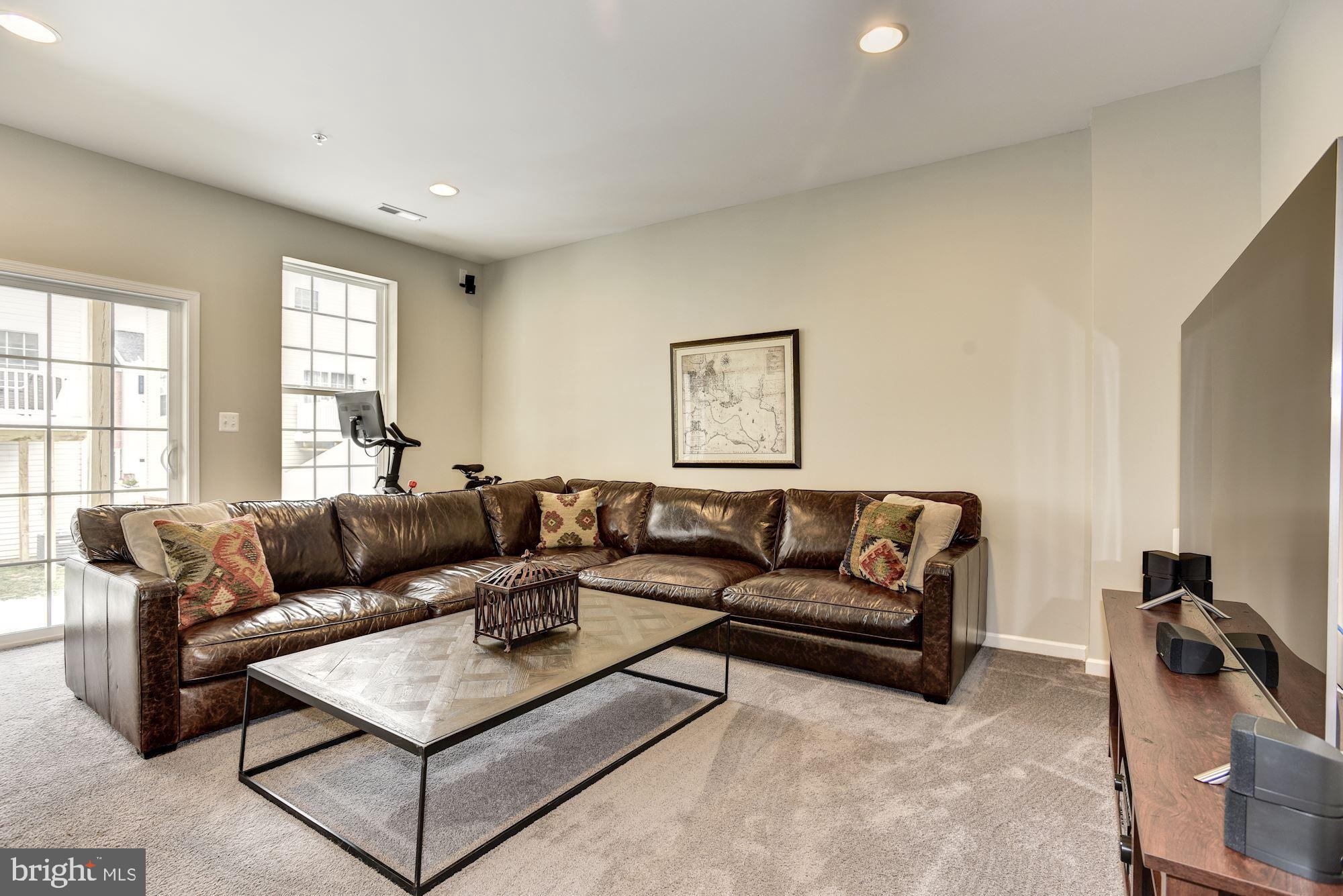 964 Winter Run Road Baltimore, MD 21220 - Photo 23 of 38 Family Room