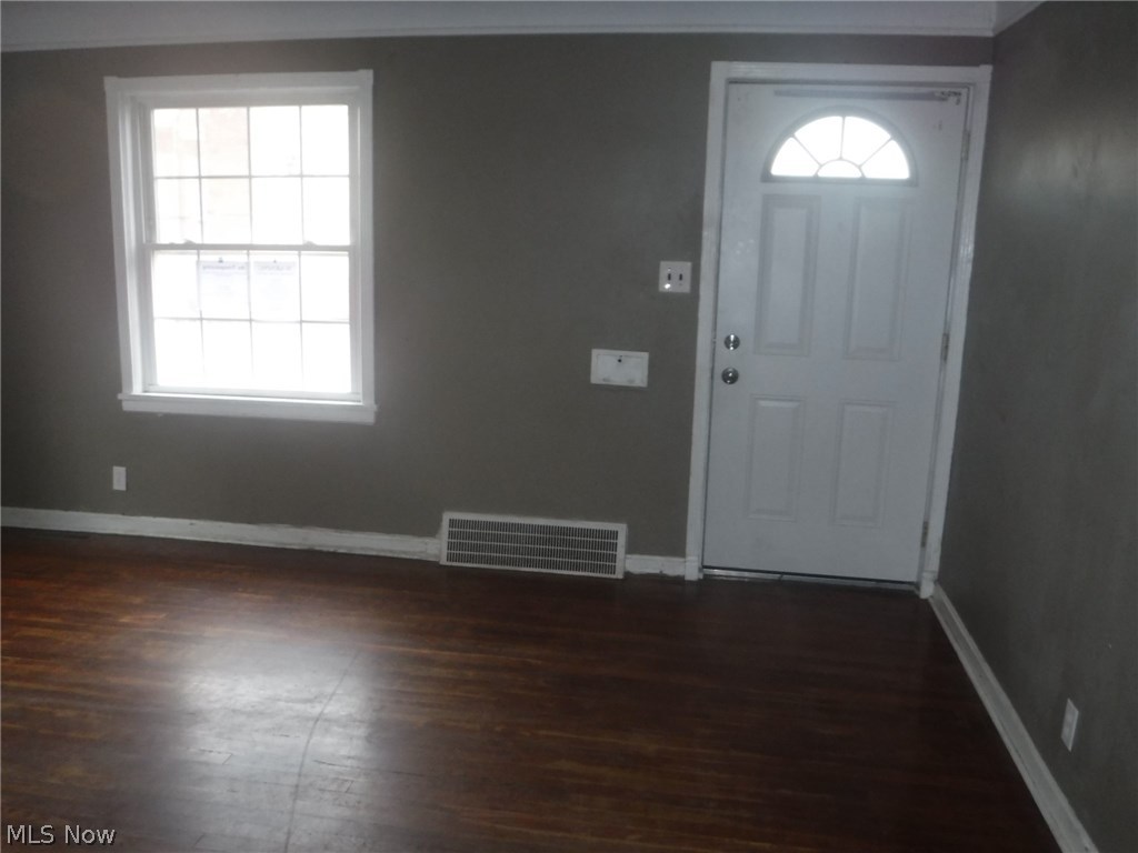 13290 Cedar Road Cleveland, OH 44118 - Photo 7 of 11 Gallery Image 7