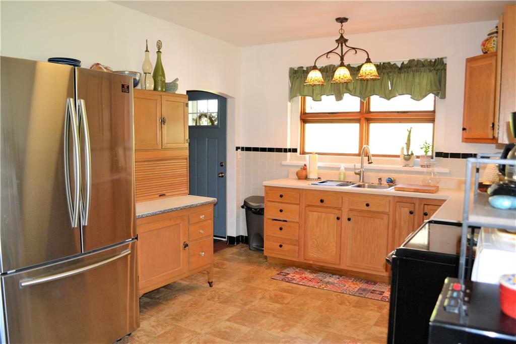 301 West Main Street Rural Valley, PA 16249 - Photo 5 of 19