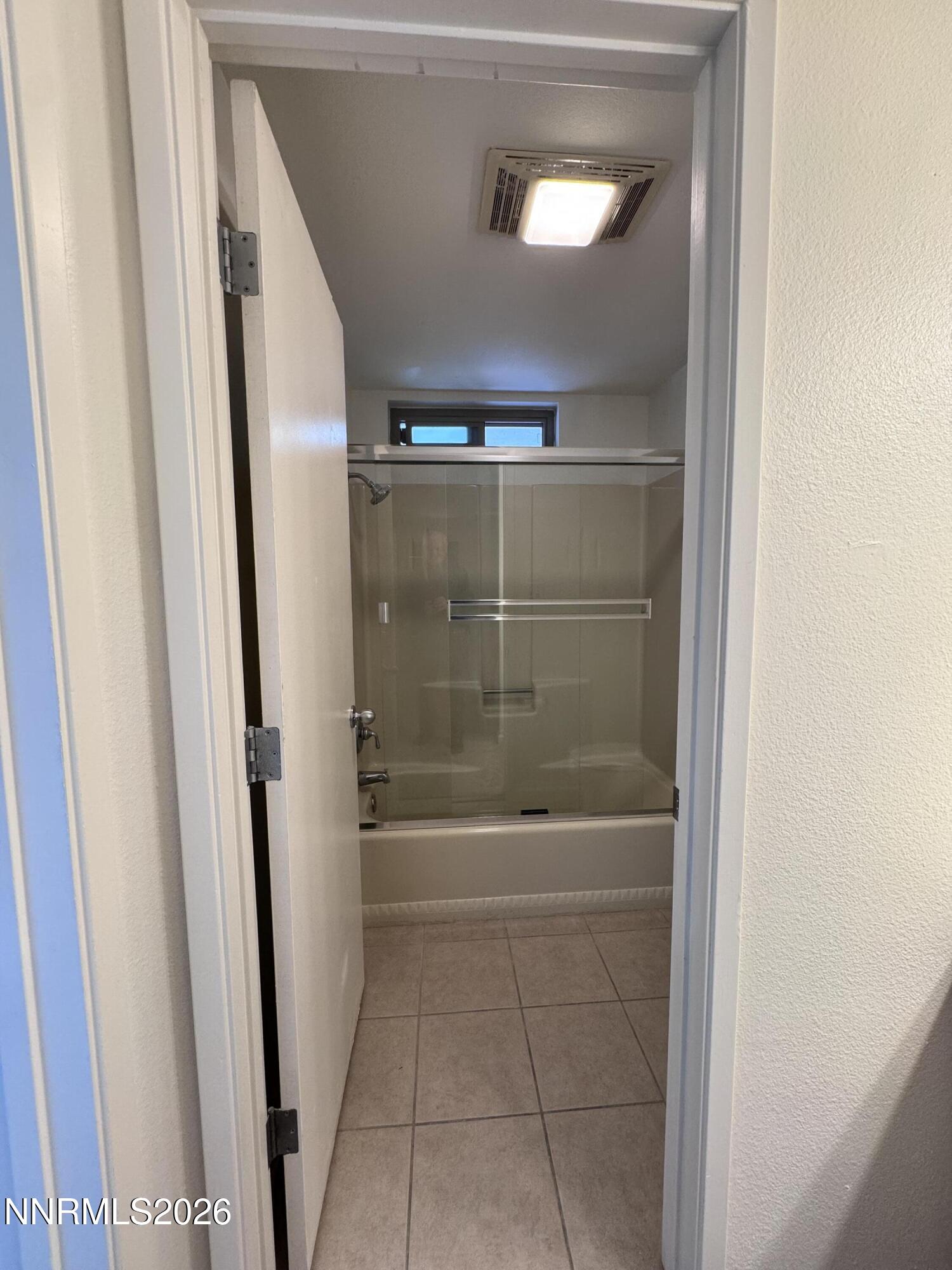 3012 Eastshore Place Reno, NV 89509 - Photo 13 of 32 Upstairs bath #3