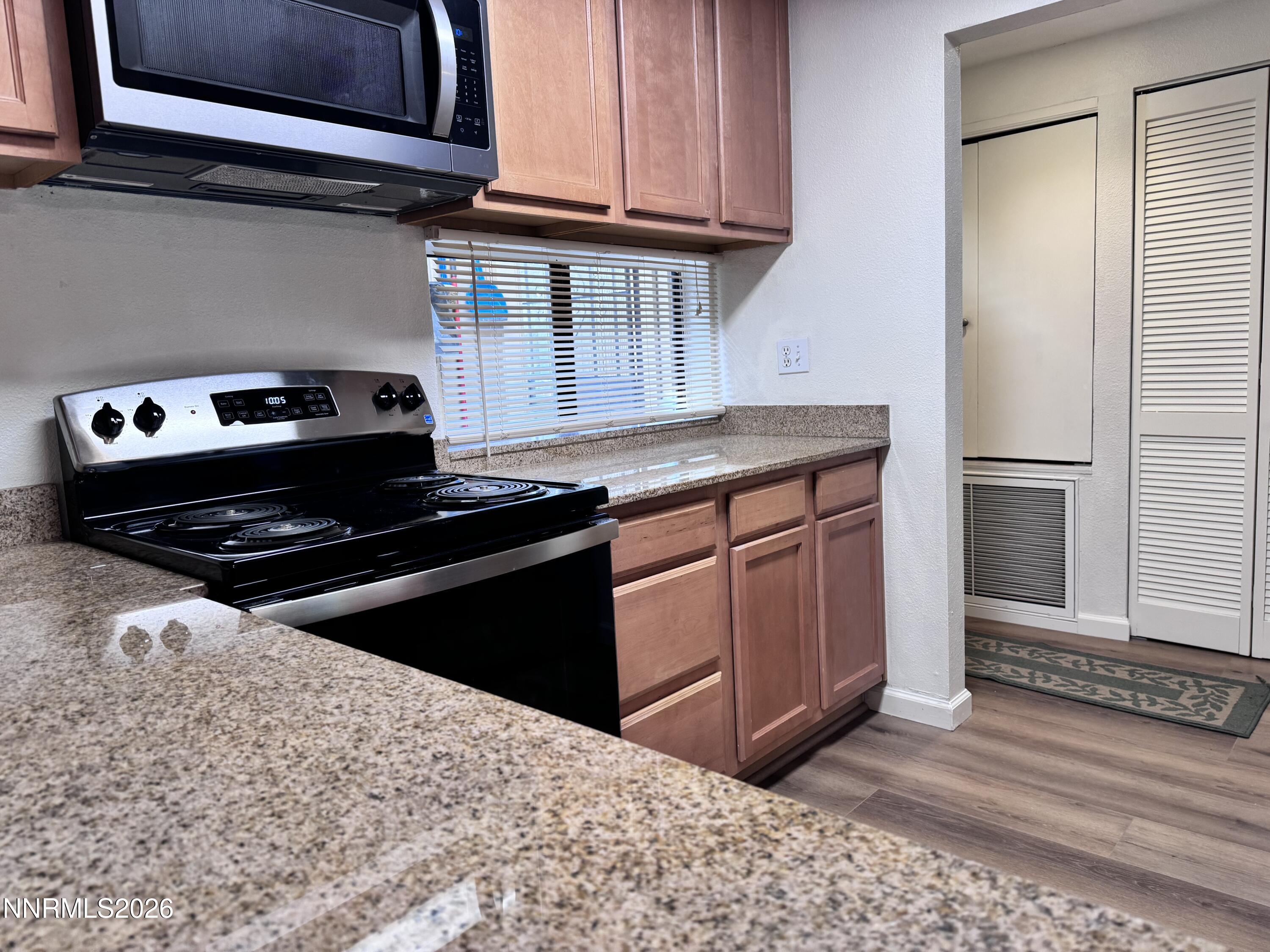 3012 Eastshore Place Reno, NV 89509 - Photo 7 of 32 Kitchen 2