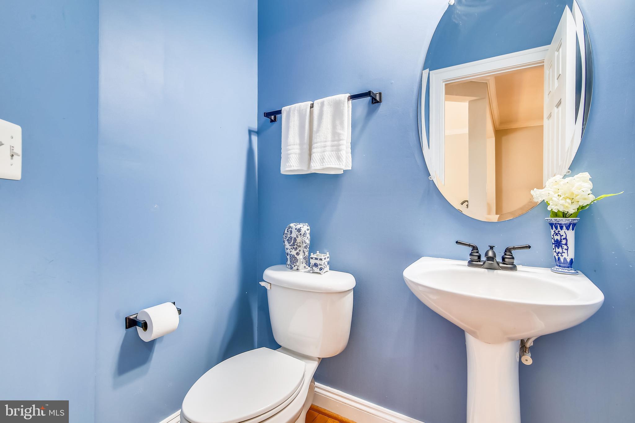 23027 Birch Mead Road Clarksburg, MD 20871 - Photo 23 of 71 Main Level Powder Room