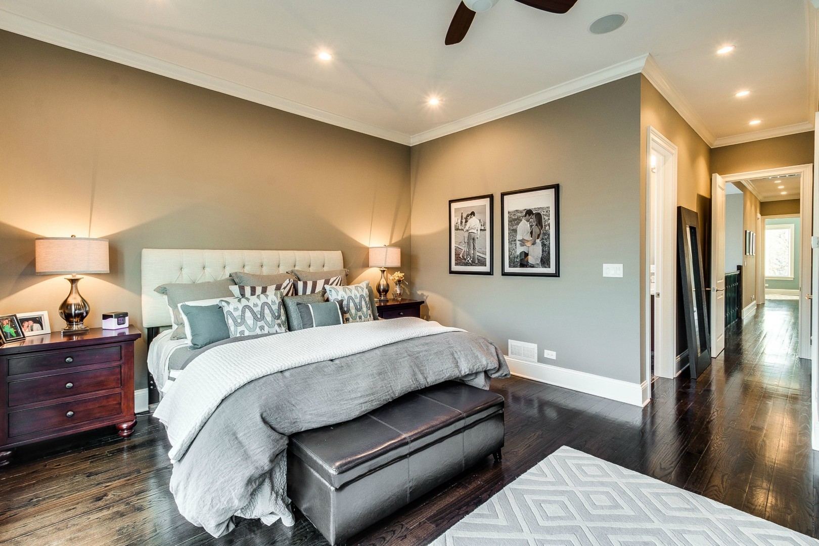 1844 West Huron Street Chicago, IL 60622 - Photo 12 of 34 a bedroom with a bed and a painting on the wall