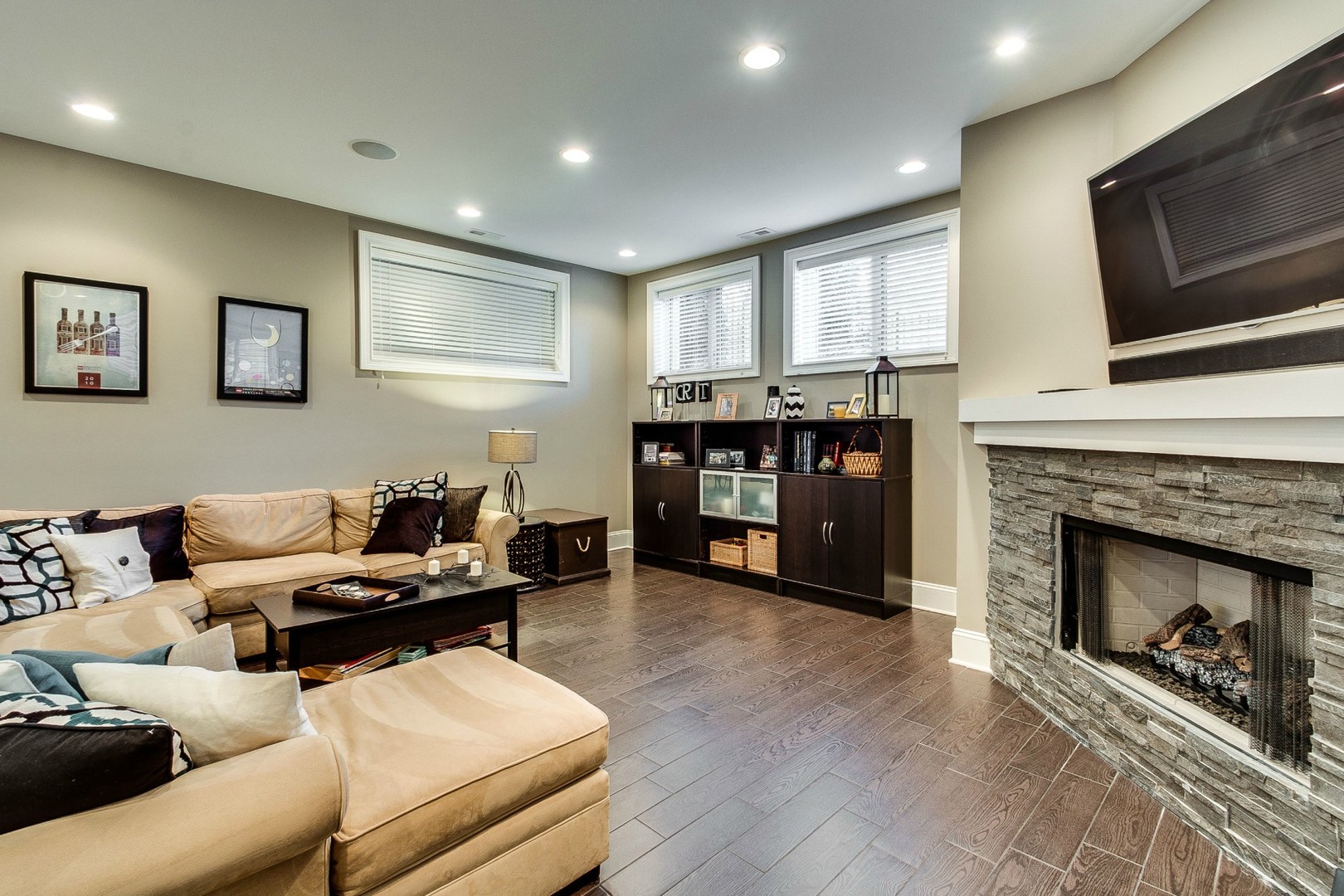 1844 West Huron Street Chicago, IL 60622 - Photo 19 of 34 a living room with furniture and a fireplace