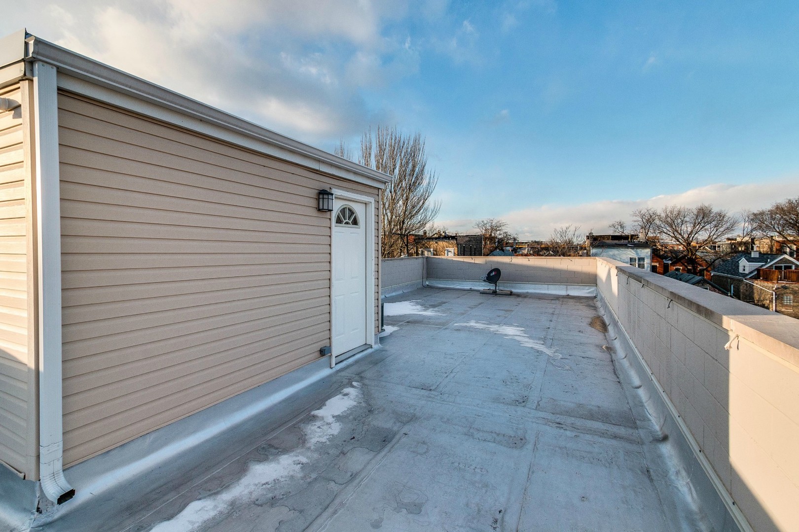 1844 West Huron Street Chicago, IL 60622 - Photo 28 of 34 a view of a terrace