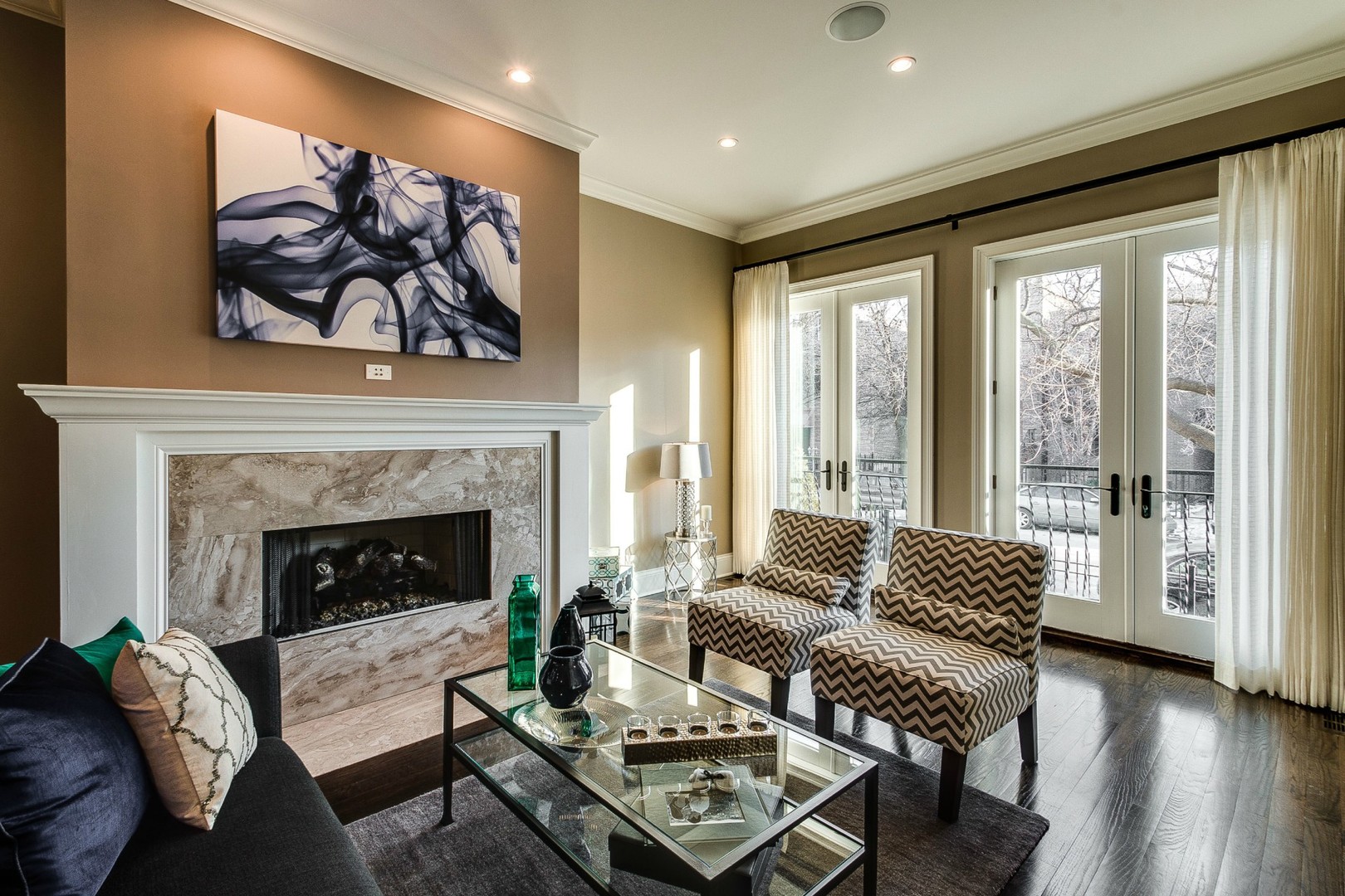 1844 West Huron Street Chicago, IL 60622 - Photo 4 of 34 a living room with furniture and a fireplace