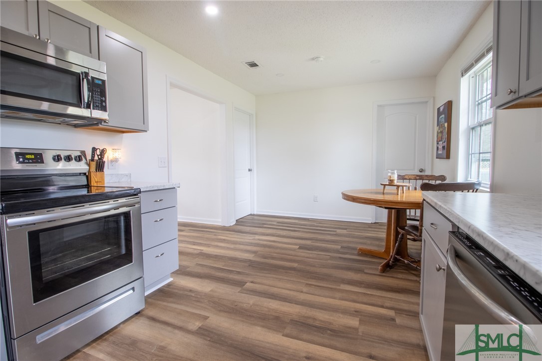 140 Glenn Bryant Road Hinesville, GA 31313 - Photo 10 of 47