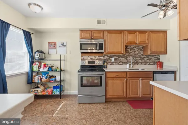 $2,200 | 628 Lancaster Court, Downingtown, PA 19335