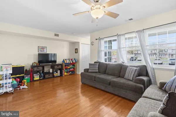 $2,200 | 628 Lancaster Court, Downingtown, PA 19335