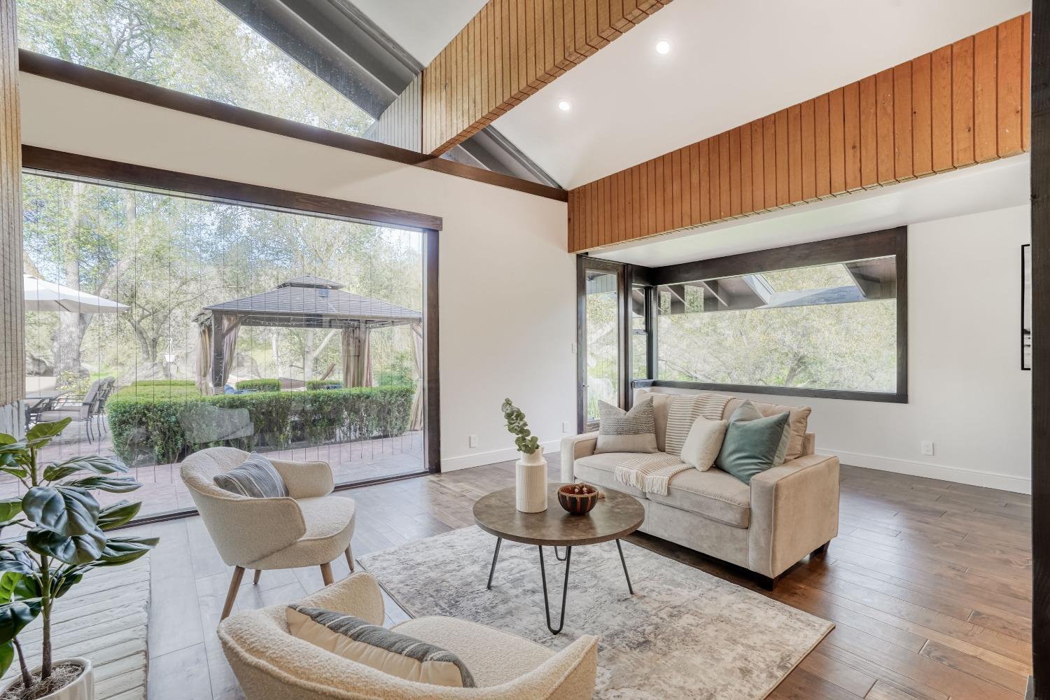 19425 Tollhouse Road Clovis, CA 93619 - Photo 16 of 92 Gallery Image 16