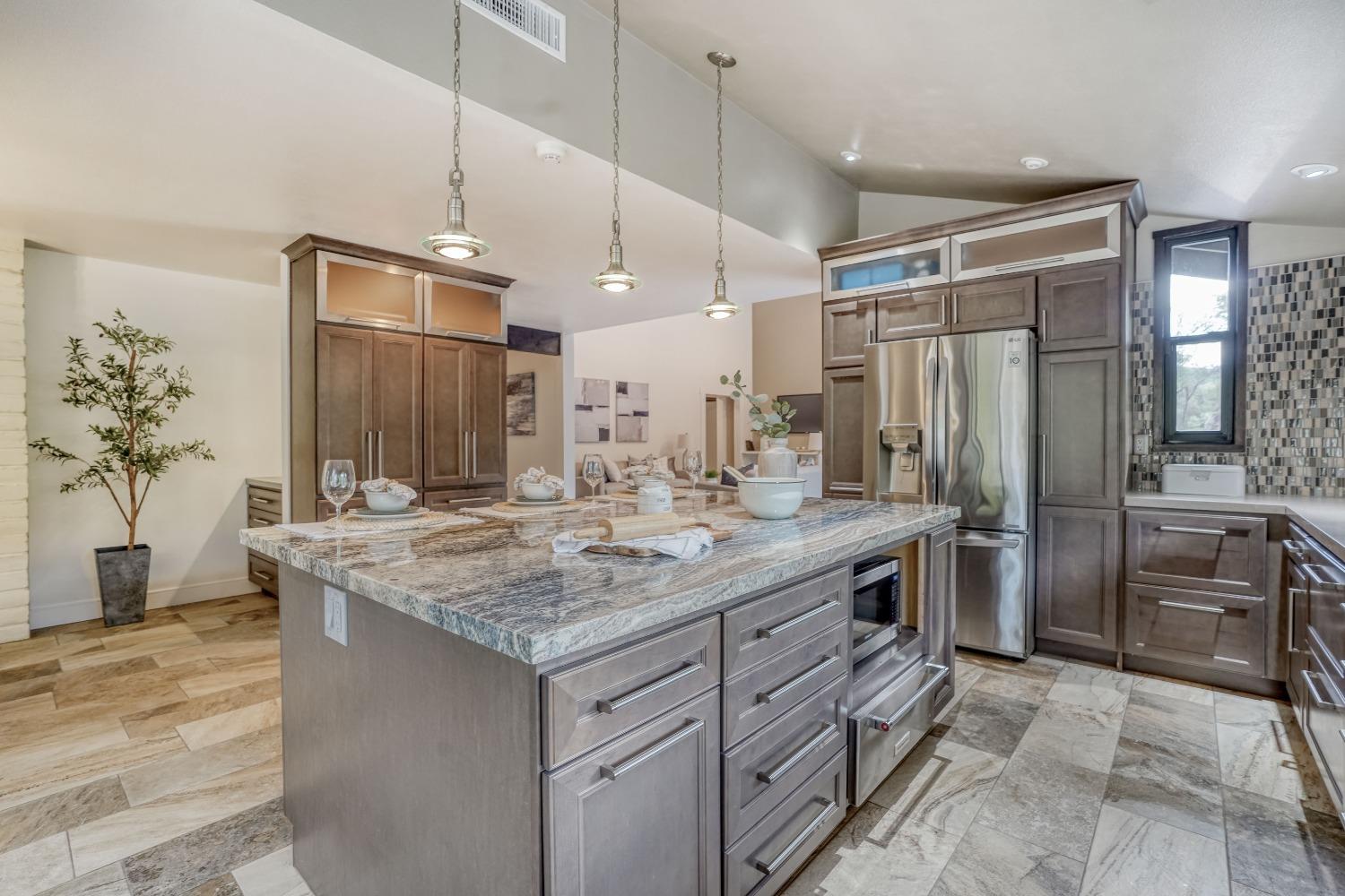 19425 Tollhouse Road Clovis, CA 93619 - Photo 27 of 92 Gallery Image 27