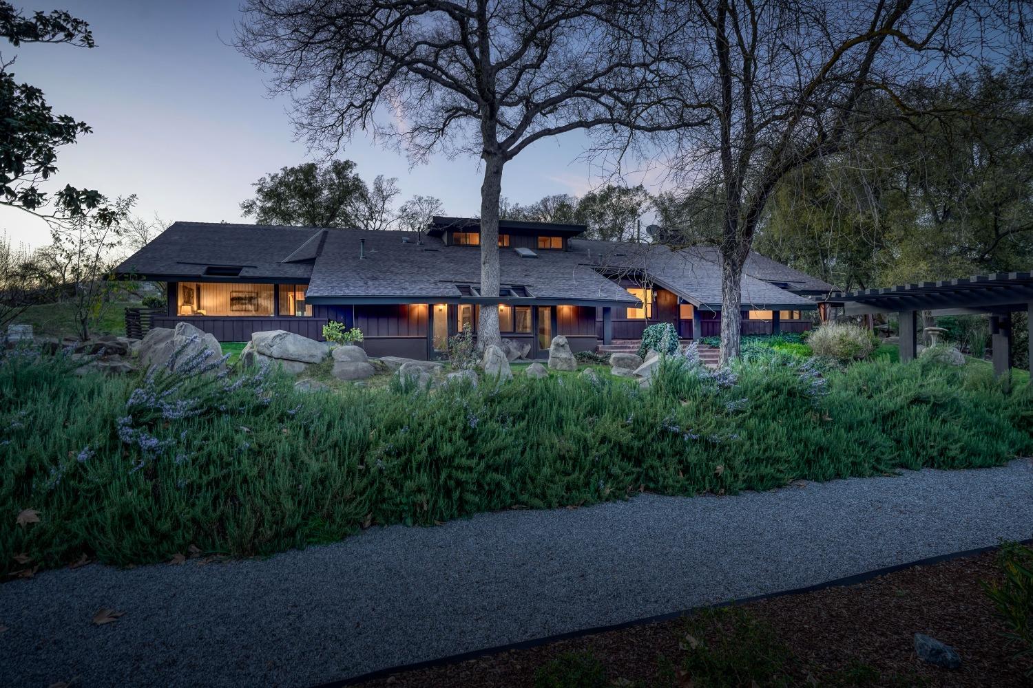 19425 Tollhouse Road Clovis, CA 93619 - Photo 4 of 92 Gallery Image 4