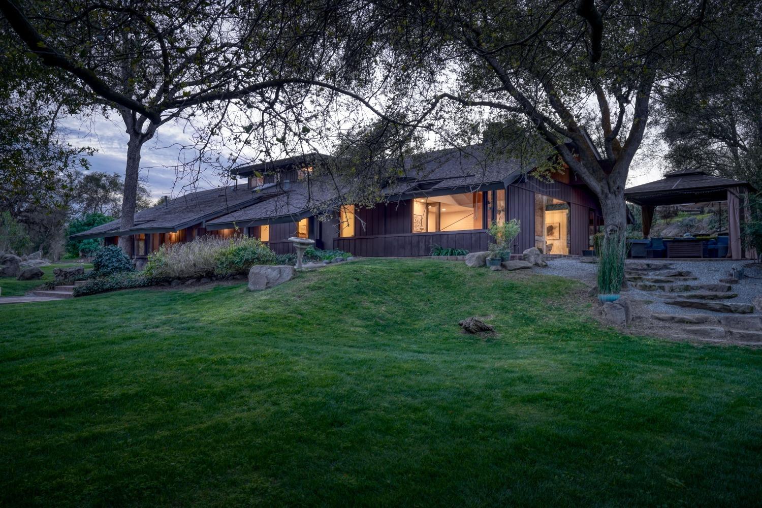 19425 Tollhouse Road Clovis, CA 93619 - Photo 6 of 92 Gallery Image 6