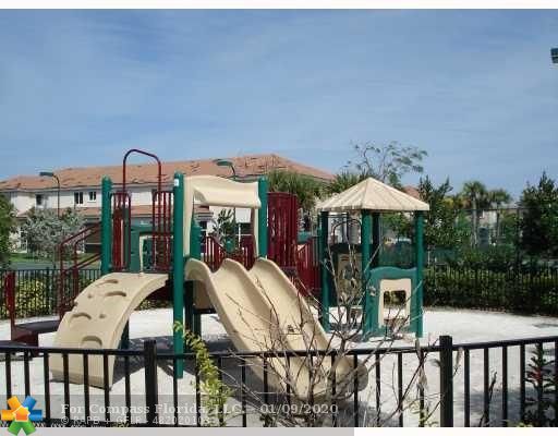 3071 Laurel Ridge Circle, Unit 3071 Riviera Beach, FL 33404 - Photo 24 of 26