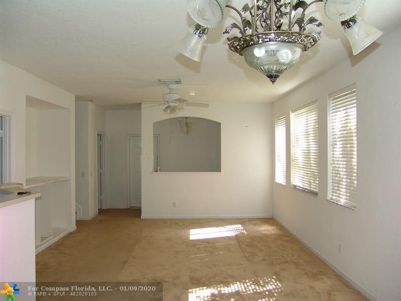 3071 Laurel Ridge Circle, Unit 3071 Riviera Beach, FL 33404 - Photo 10 of 26