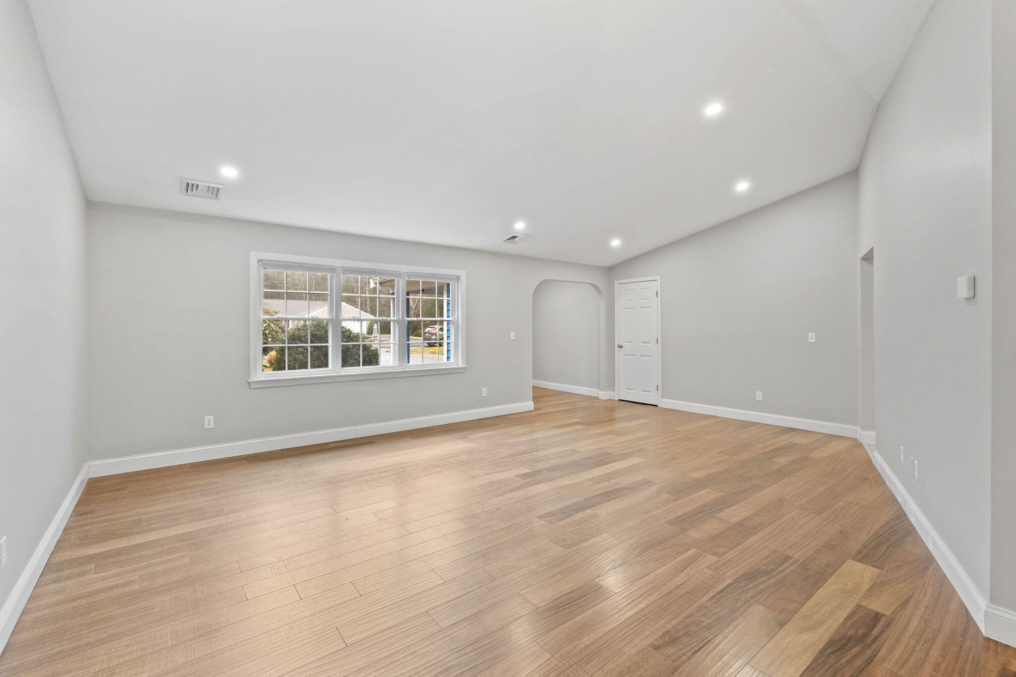 49 Heather Lane Centerville, MA 02632 - Photo 11 of 38 11