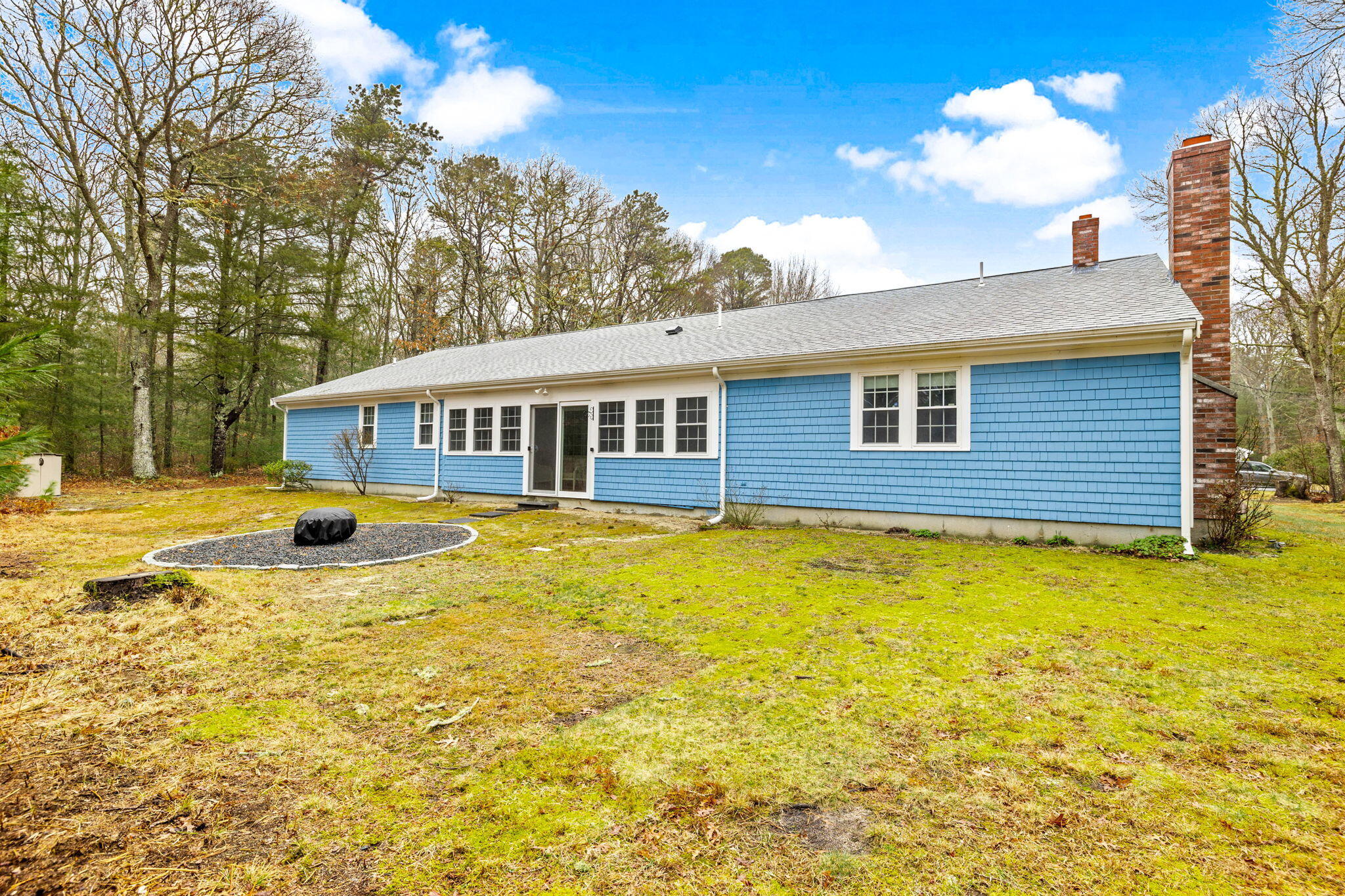 49 Heather Lane Centerville, MA 02632 - Photo 4 of 38 04