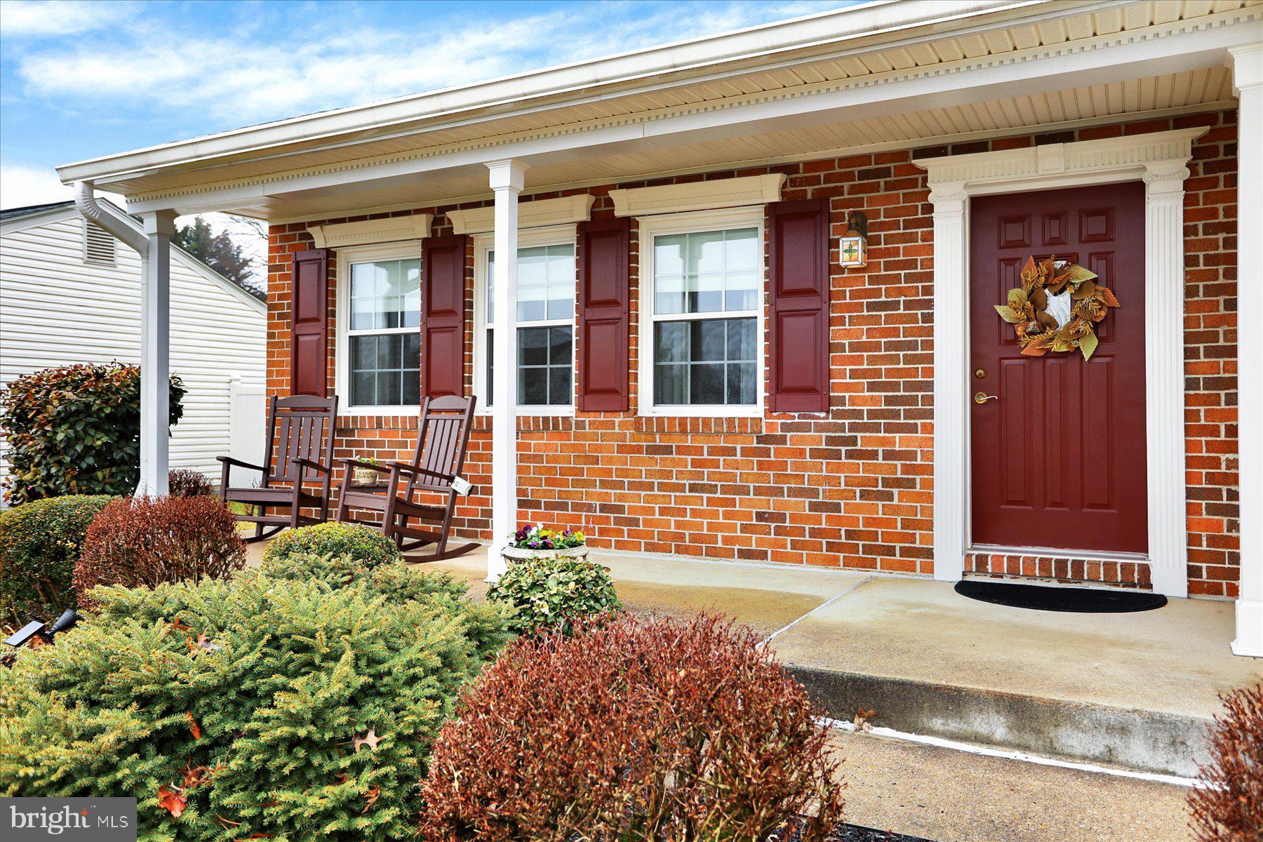 9228 Bowline Road Baltimore, MD 21236 - Photo 4 of 48 a front view of a house