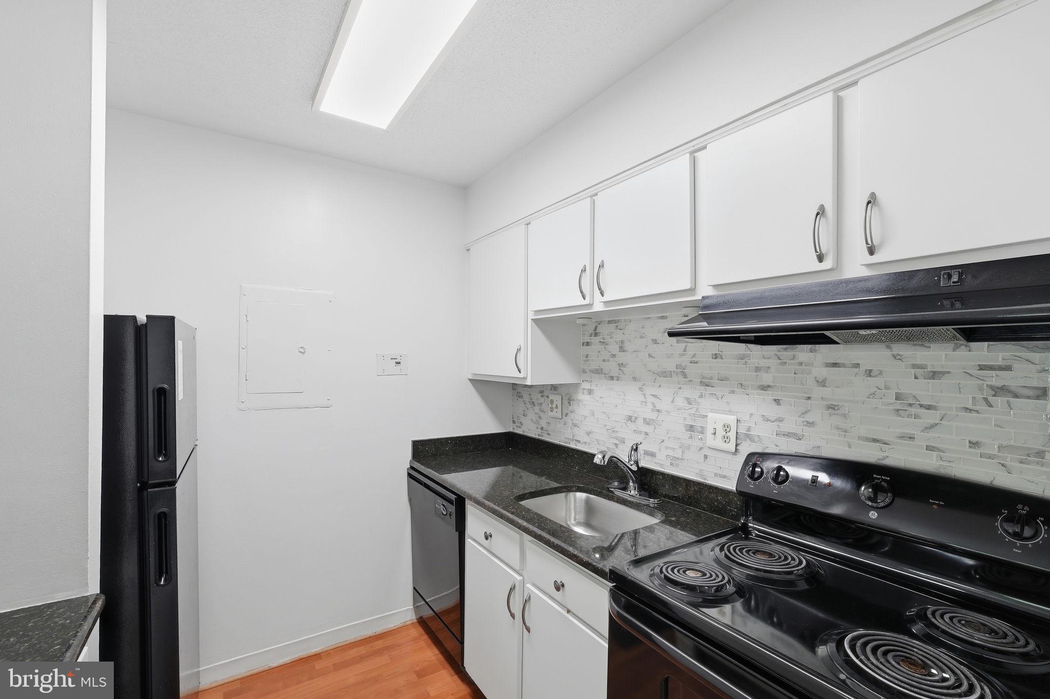 1808 Old Meadow Road, Unit 503 McLean, VA 22102 - Photo 7 of 23