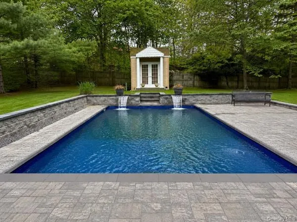 $954,000 | 40 Timberpoint Drive, Northport, NY 11768