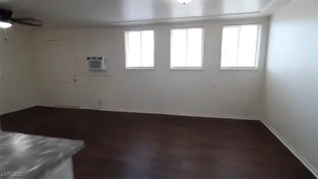 $900 | 180 North Jones Street, Unit 5, Overton, NV 89040