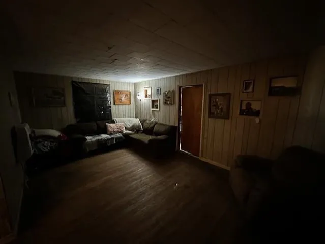 $134,900 | 12074 South 1600th Road, Nevada, MO 64772