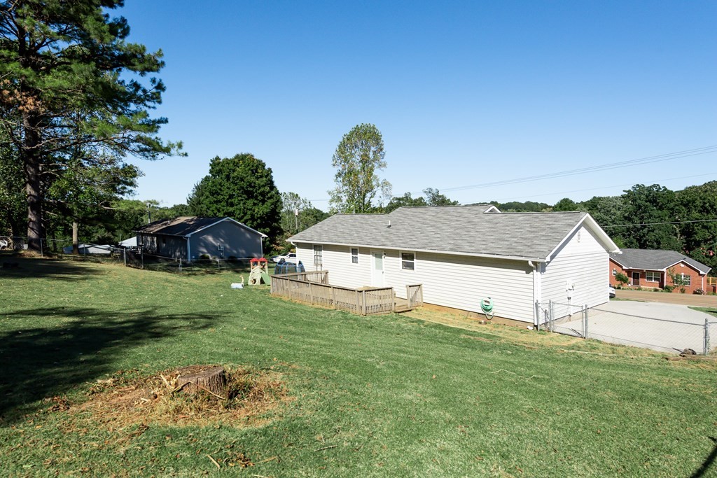 315 Hawkins Road Sweetwater, TN 37874 - Photo 6 of 34 Gallery Image 6