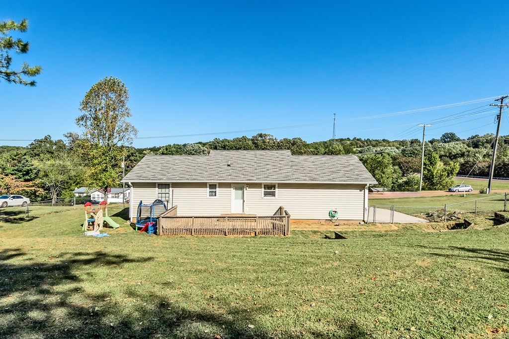 315 Hawkins Road Sweetwater, TN 37874 - Photo 8 of 34 Gallery Image 8