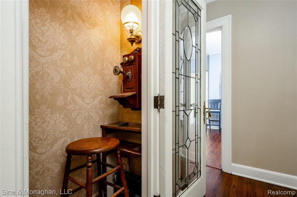 1114 Berkshire Road Grosse Pointe Park, MI 48230 - Photo 25 of 49