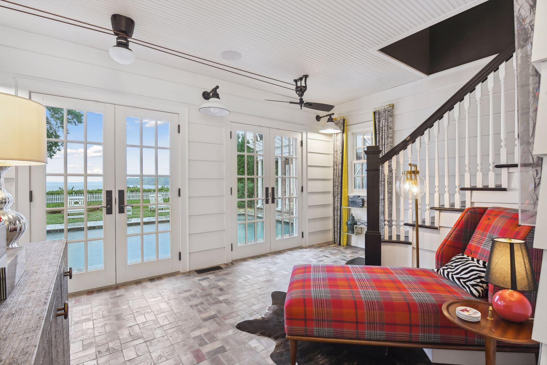 20100 Lakeview Avenue Excelsior, MN 55331 - Photo 34 of 43