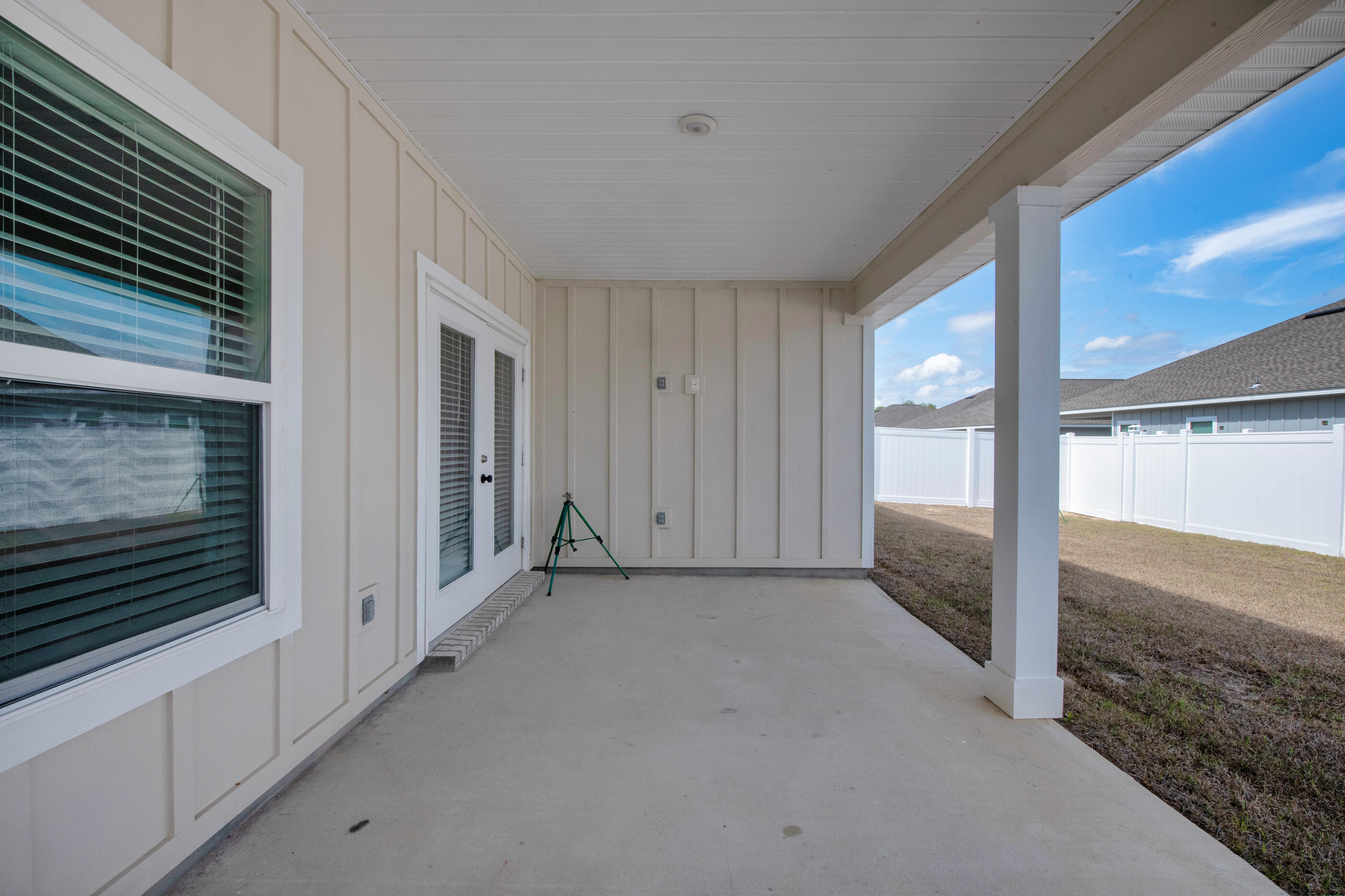 157 Blooming Cove Crestview, FL 32539 - Photo 20 of 37 Blooming-31