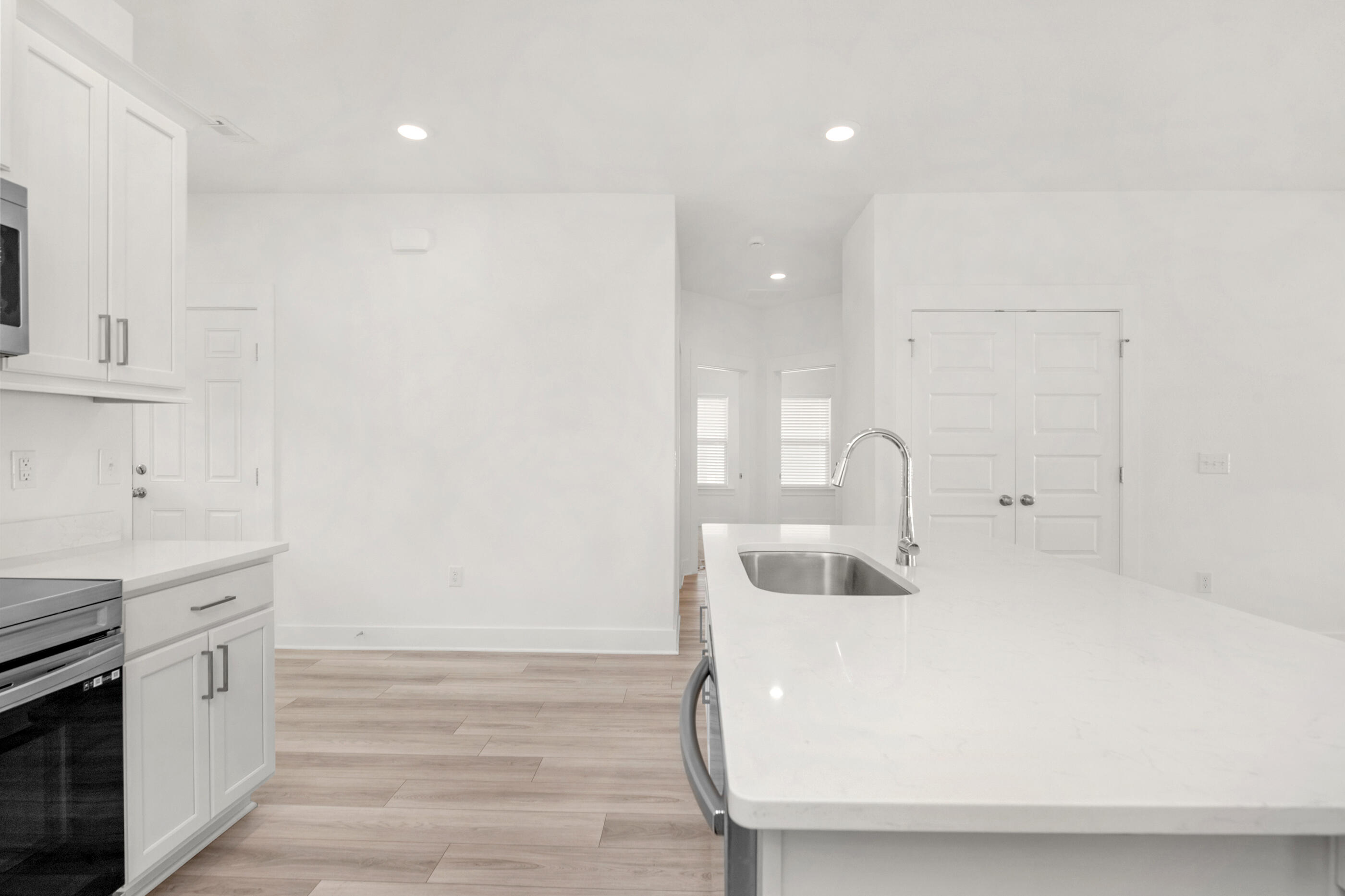 157 Blooming Cove Crestview, FL 32539 - Photo 8 of 37 Blooming-9-2