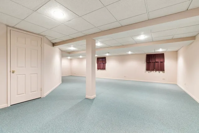 $549,900 | 401 Park Barrington Drive, Barrington, IL 60010