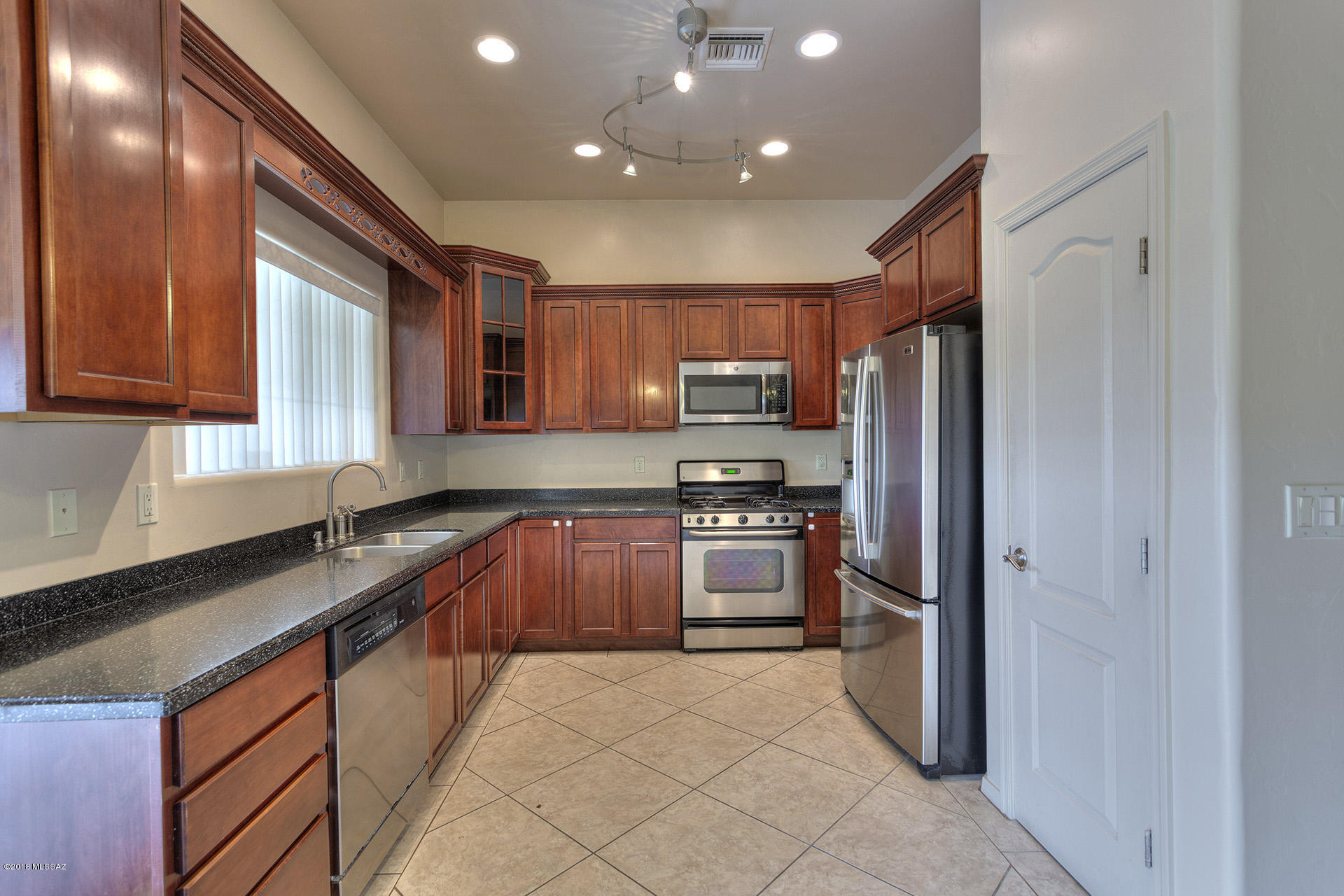 1273 Calle Tubatana Rio Rico, AZ 85648 - Photo 8 of 25