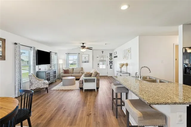 $225,000 | 42125 Dothan Place, Ponchatoula, LA 70454