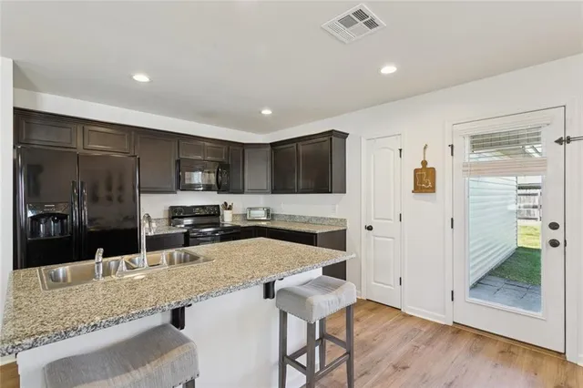 $225,000 | 42125 Dothan Place, Ponchatoula, LA 70454