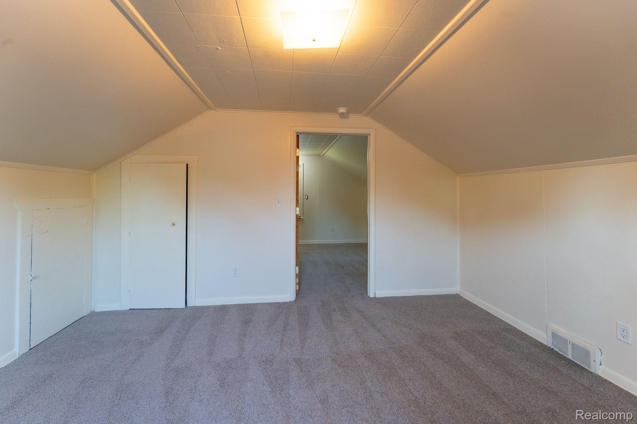 4212 Greenfield Road Berkley, MI 48072 - Photo 12 of 19 Gallery Image 12