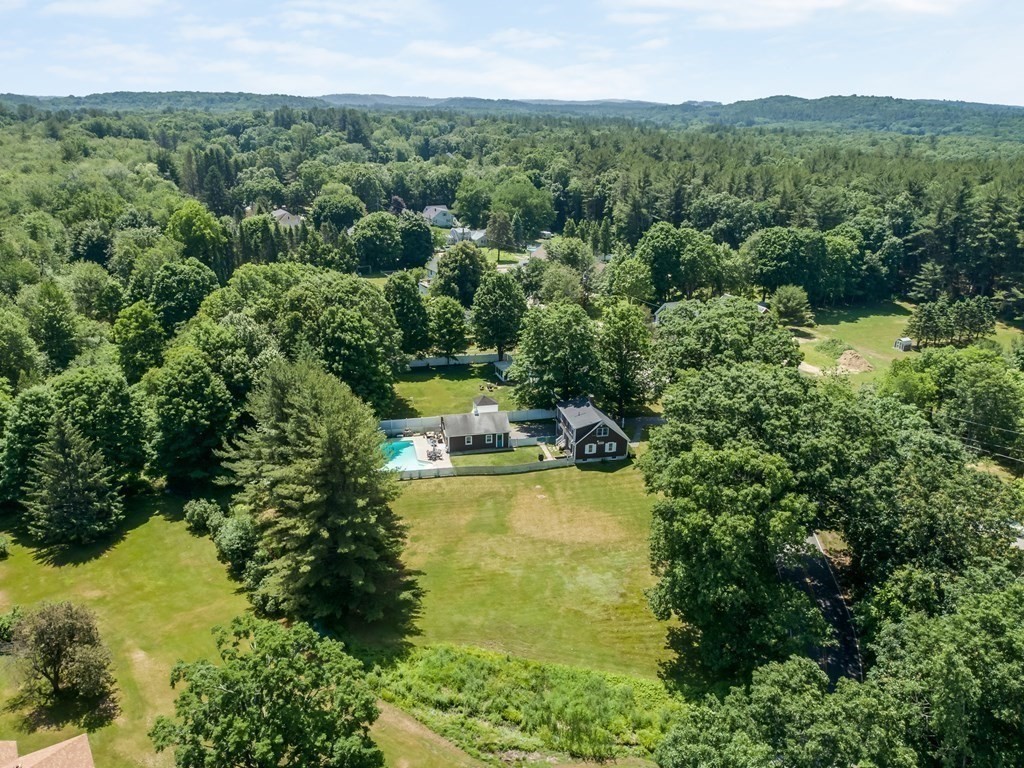 217 Brandy Brow Road Haverhill, MA 01830 - Photo 2 of 40 Gallery Image 2