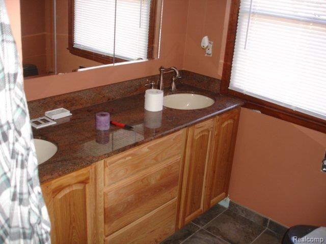 5035 Vines Road Howell, MI 48843 - Photo 9 of 13 03-16-2010 LISTING PICTURES 011