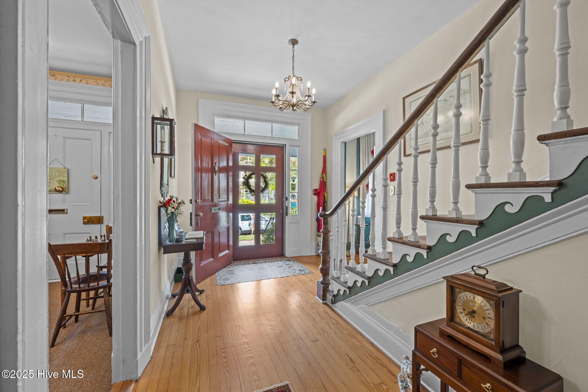 215 Pollock Street New Bern, NC 28560 - Photo 12 of 109 64-web-or-mls-DSC_8805