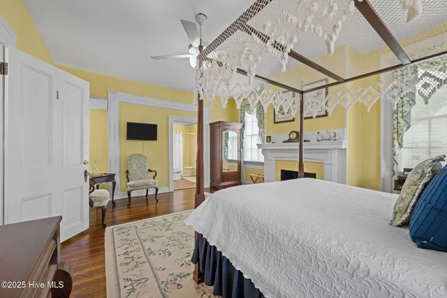 $1,750,000 | 215 Pollock Street, New Bern, NC 28560