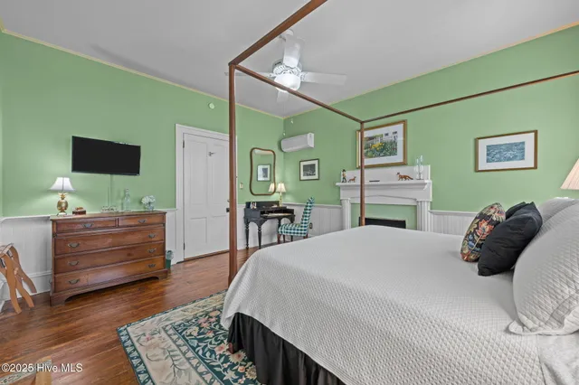 $1,750,000 | 215 Pollock Street, New Bern, NC 28560