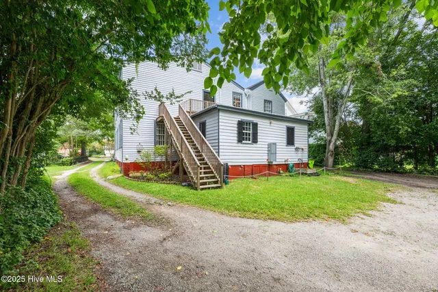 $1,750,000 | 215 Pollock Street, New Bern, NC 28560