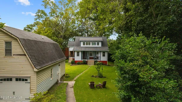 $1,750,000 | 215 Pollock Street, New Bern, NC 28560