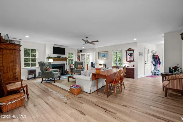 $1,750,000 | 215 Pollock Street, New Bern, NC 28560