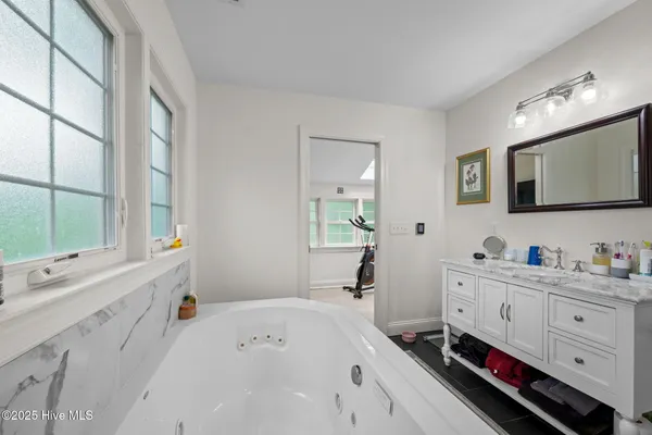 $1,750,000 | 215 Pollock Street, New Bern, NC 28560