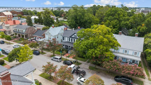 $1,750,000 | 215 Pollock Street, New Bern, NC 28560